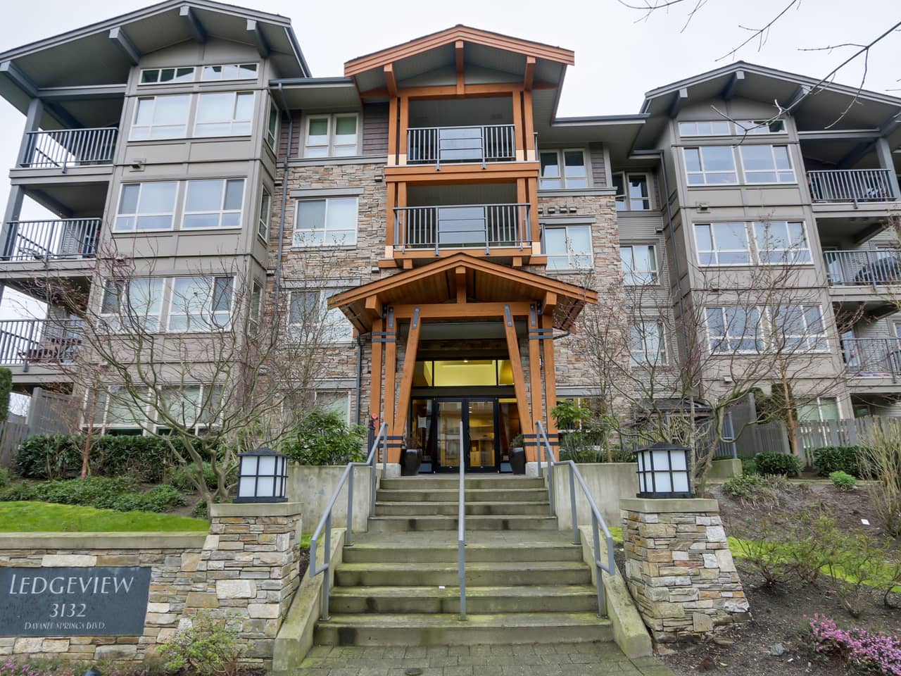 2 Bed at Ledgeview in Coquitlam