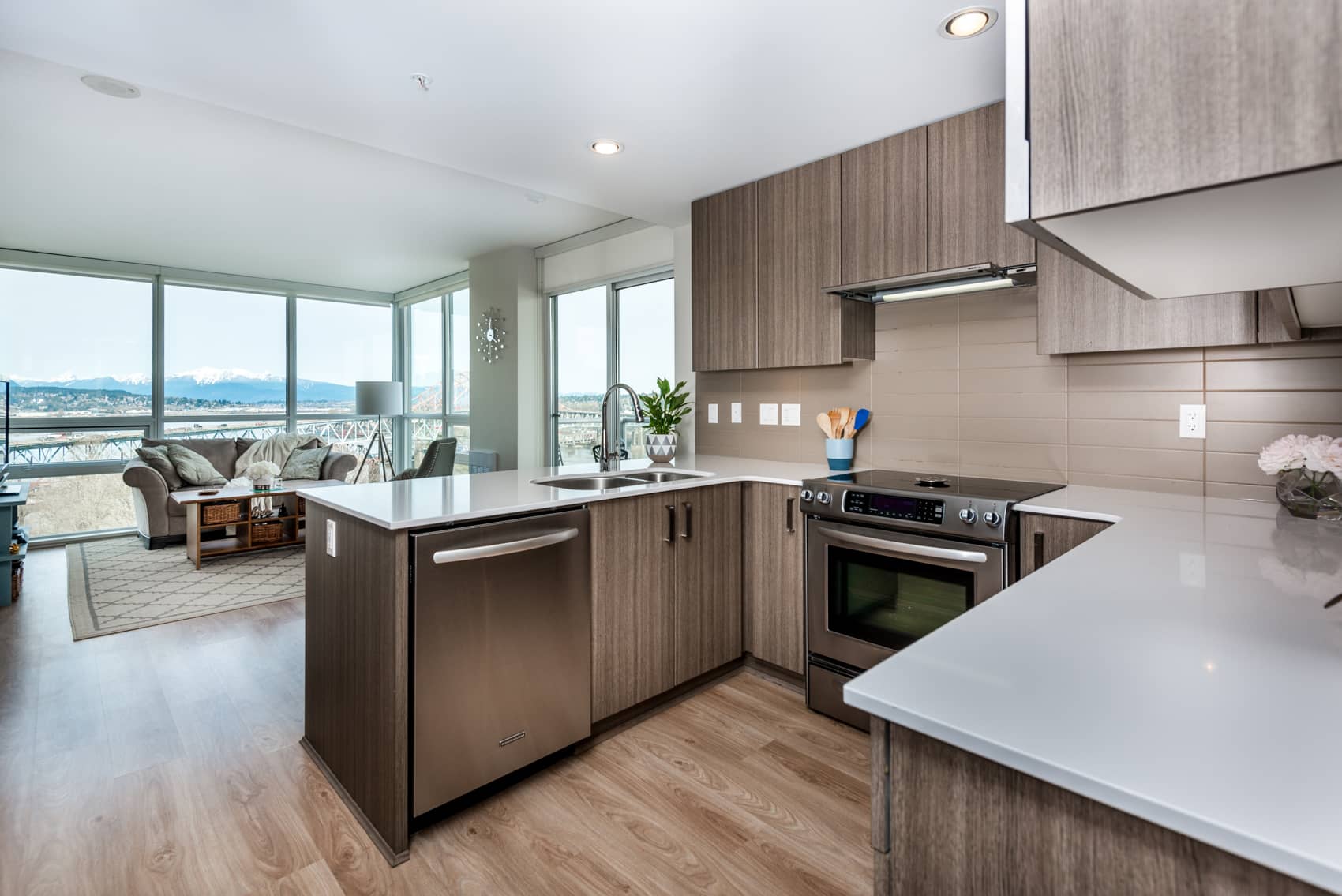2 bed corner unit at Northbank in Downtown New Westminster