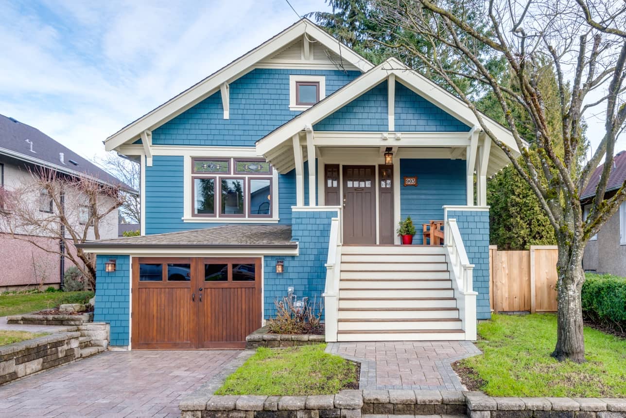 5 bed craftsman character home in Moody Park