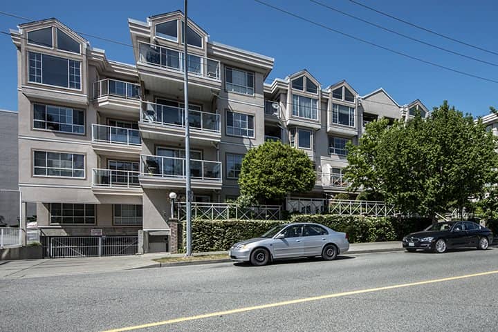 2 Bed Condo in Downtown New Westminster